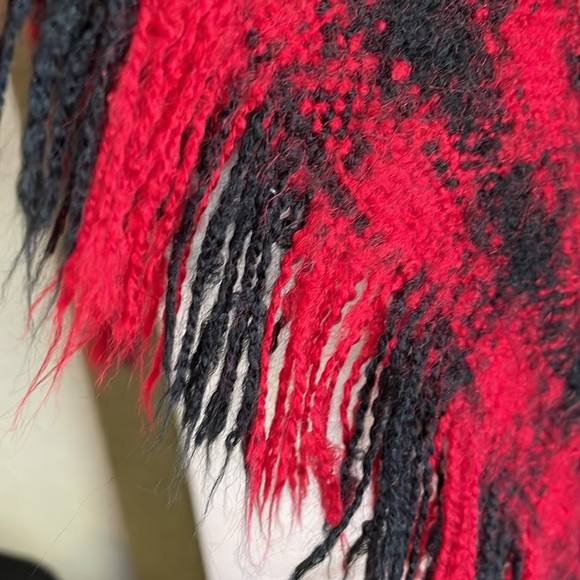 Sweater Poncho Talbots black red acrylic wool blend SIZE Small - Picture 4 of 6